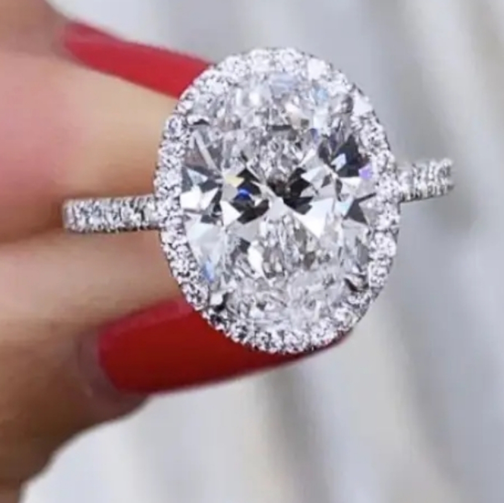 Elegant 925 Silver Diamond Halo Wedding Ring Sz 6